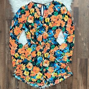 NWOT | GIANNI BINI | Floral Flared Sleeve Romper | Size M
